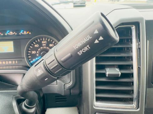 Used 2015 Ford F150 XLT w/ Trailer Tow Package image 34