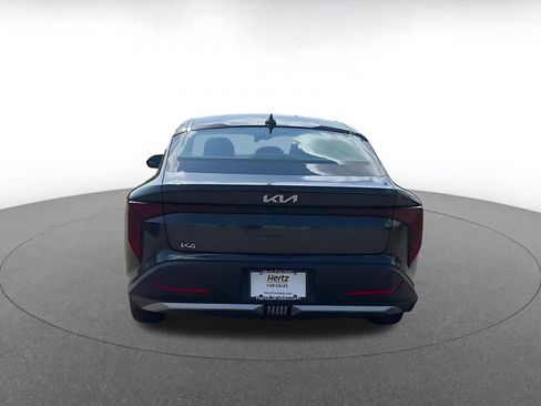 Used 2025 Kia K4 LXS FWD image 12