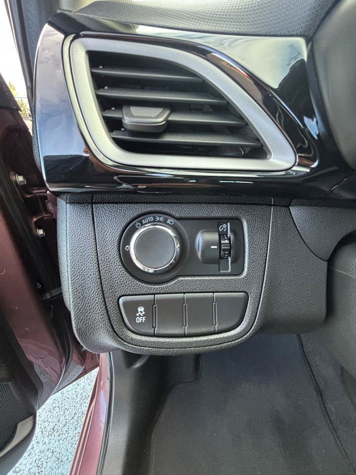 Used 2019 Chevrolet Spark LT FWD image 11