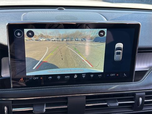 Used 2023 Lincoln Corsair AWD image 20