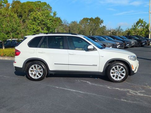 Used 2012 BMW X5 xDrive35i image 4