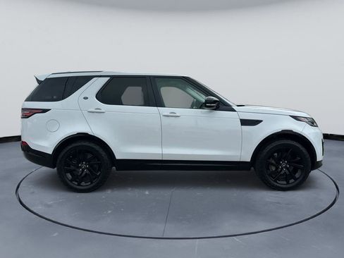 Used 2020 Land Rover Discovery Landmark AWD/4WD image 9