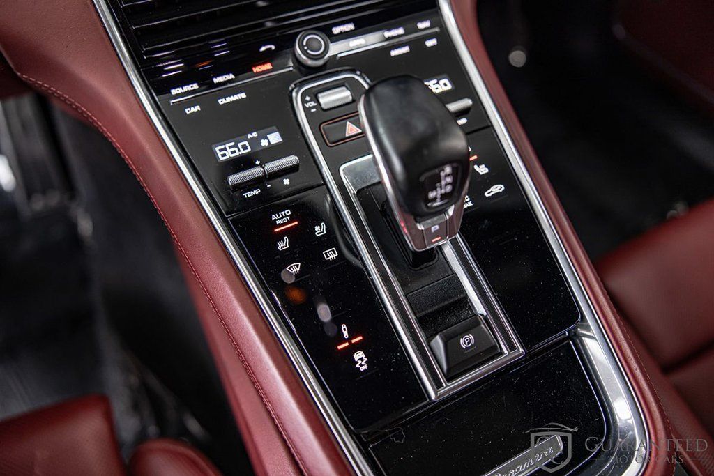 Used 2020 Porsche Panamera GTS AWD/4WD image 31
