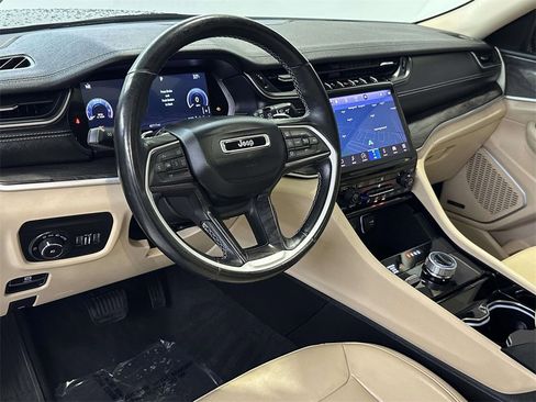 Used 2021 Jeep Grand Cherokee L Limited image 16