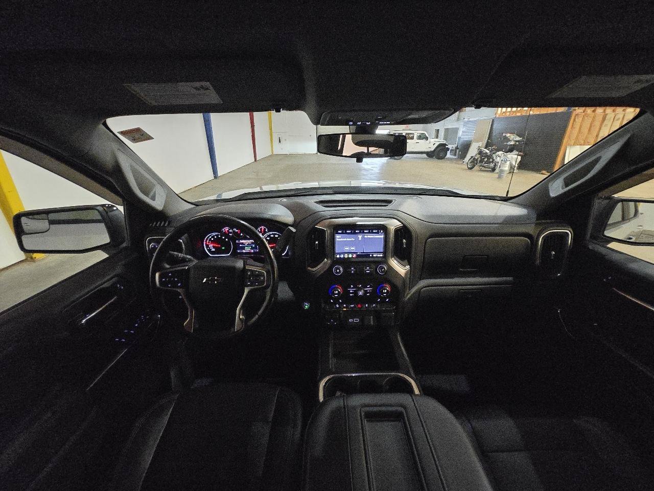 Used 2019 Chevrolet Silverado 1500 RST AWD/4WD image 22