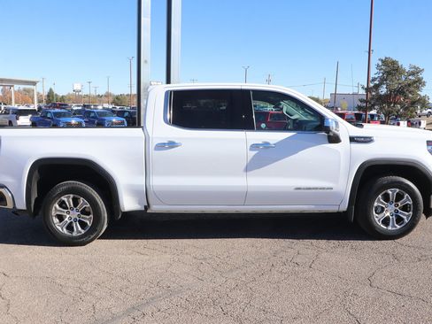 Used 2024 GMC Sierra 1500 SLT image 8