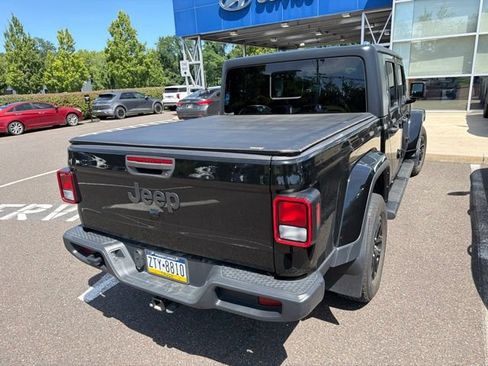 Used 2022 Jeep Gladiator Sport AWD/4WD image 10