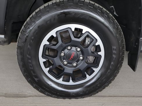 Used 2024 Toyota Tacoma TRD Off-Road AWD/4WD image 23