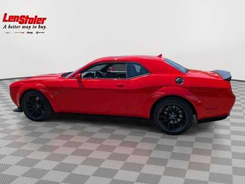 Used 2022 Dodge Challenger R/T Scat Pack RWD image 2
