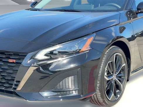 New 2025 Nissan Altima 2.5 SR w/ SR Premium Package image 11