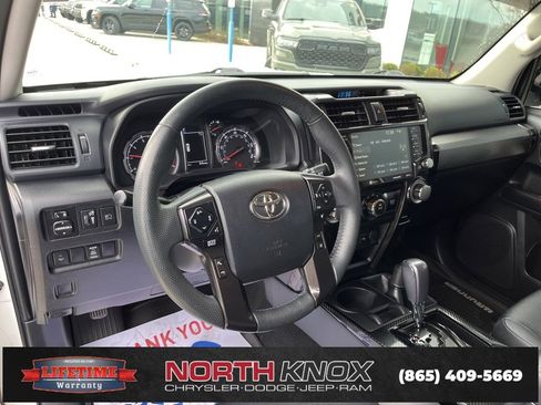 Used 2020 Toyota 4Runner Venture image 6