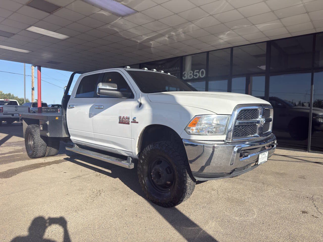 Used 2017 RAM 3500 SLT AWD/4WD image 6