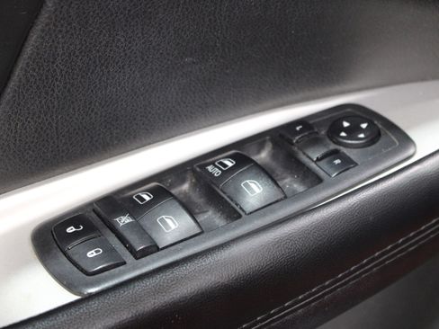 Used 2018 Dodge Journey SE FWD image 6