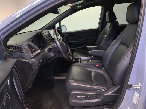 Used 2023 Honda Odyssey Sport image 19