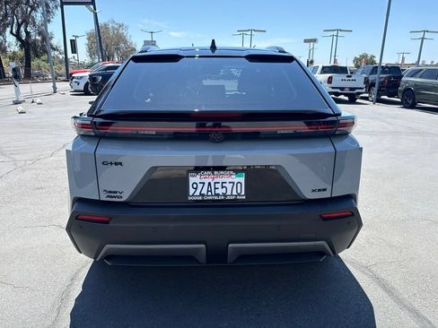 Used 2026 Toyota C-HR AWD/4WD image 6