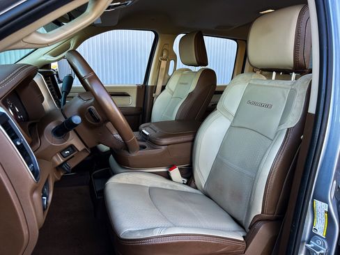 Used 2022 RAM 3500 Laramie image 27