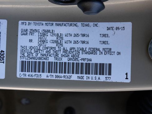 Used 2016 Toyota Tacoma TRD Off-Road w/ Towing Package image 41