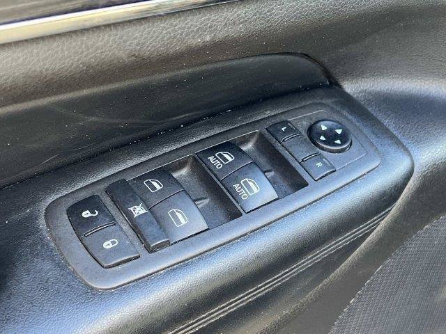 Used 2021 Jeep Grand Cherokee Limited w/ Sun & Sound Group AWD/4WD image 16