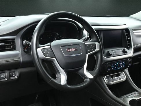 Used 2023 GMC Acadia SLT image 24