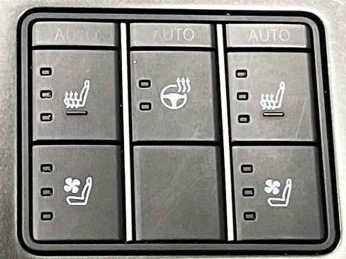 Used 2025 Lexus UX 300h 300h w/ Accessory Package (Z1) image 20