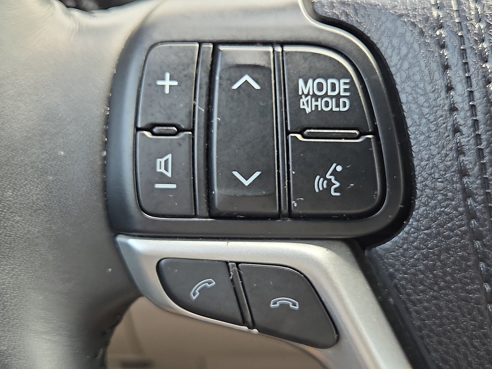 Used 2018 Toyota Highlander Limited Platinum AWD/4WD image 22