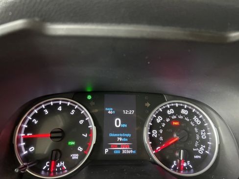 Used 2019 Toyota RAV4 LE image 63