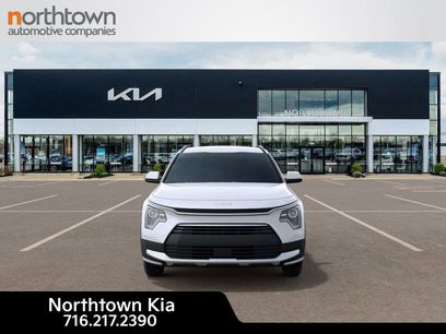 New 2025 Kia Niro EX