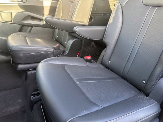 Used 2025 Kia Sorento EX w/ Panoramic Sunroof Package FWD image 10