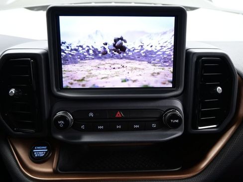 Used 2023 Ford Bronco Sport Outer Banks w/ Tech Package AWD/4WD image 18