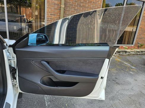 Used 2019 Tesla Model 3 image 56