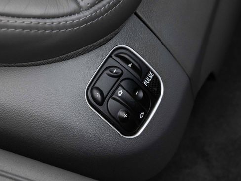 Used 2005 Mercedes-Benz SL 65 AMG image 40