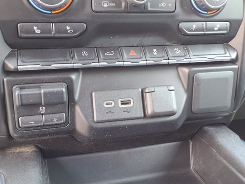 Used 2021 Chevrolet Silverado 1500 RST AWD/4WD image 18