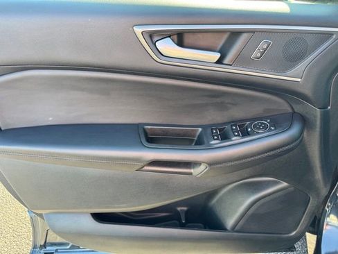 Used 2024 Ford Edge SEL w/ Convenience Package image 15