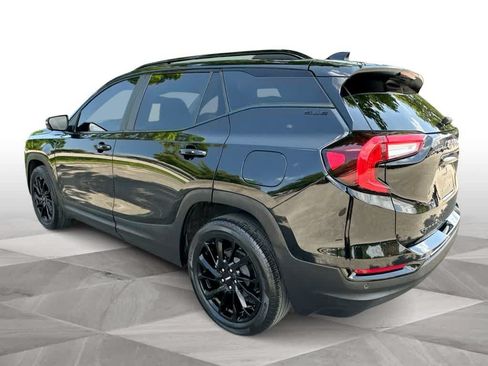 Used 2023 GMC Terrain SLE w/ Driver Convenience Package FWD image 6