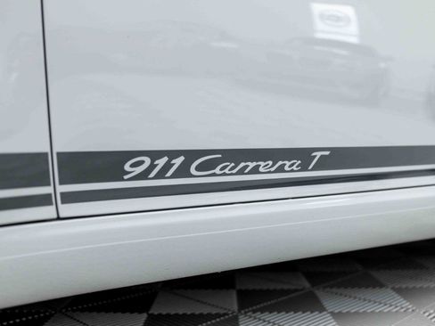 Used 2018 Porsche 911 Carrera T RWD image 35
