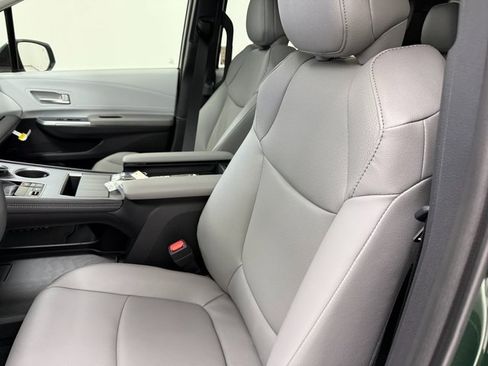 New 2026 Toyota Sienna XLE image 25