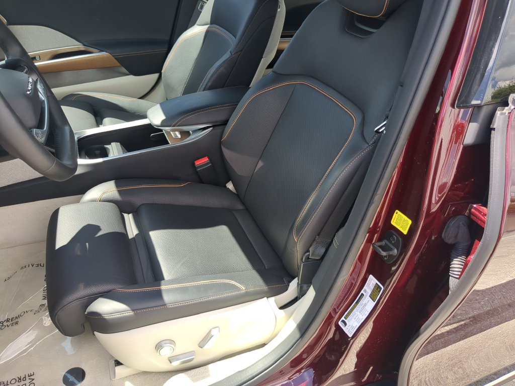 Used 2025 Lucid Air Touring AWD/4WD image 21