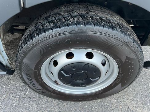 Used 2016 Ford Transit 150 130 Low Roof image 4