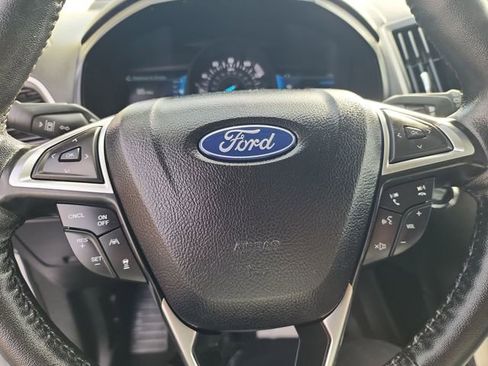 Used 2024 Ford Edge SEL image 17