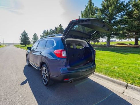 Used 2024 Subaru Ascent Limited w/ Technology Package AWD/4WD image 9