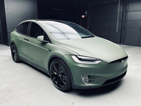 Used 2018 Tesla Model X 75D AWD/4WD image 9