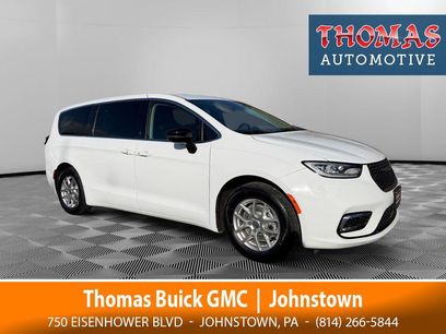 Used 2024 Chrysler Pacifica Touring-L