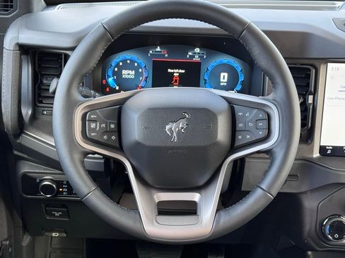 New 2025 Ford Bronco Badlands w/ Sasquatch Package image 7