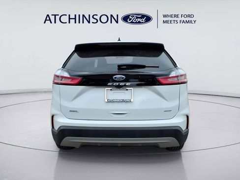 Certified 2024 Ford Edge SEL w/ Convenience Package AWD/4WD image 5