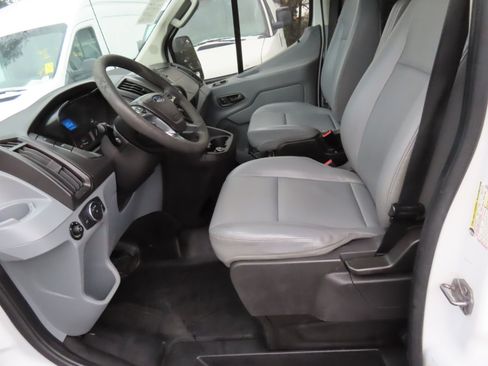 Used 2018 Ford Transit 250 130 Low Roof image 7