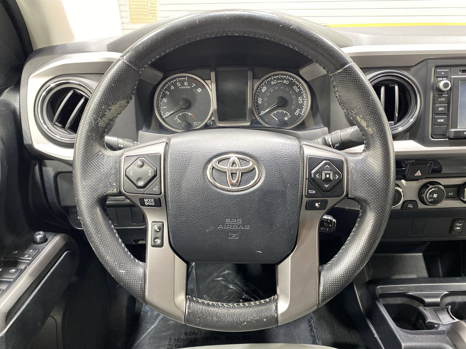 Used 2017 Toyota Tacoma SR5 w/ Tow Package AWD/4WD image 14