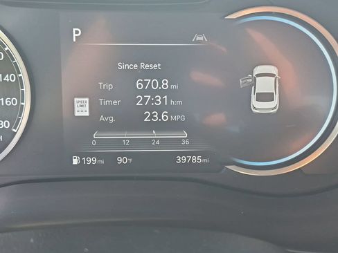 Used 2025 Genesis G70 2.5T RWD image 15