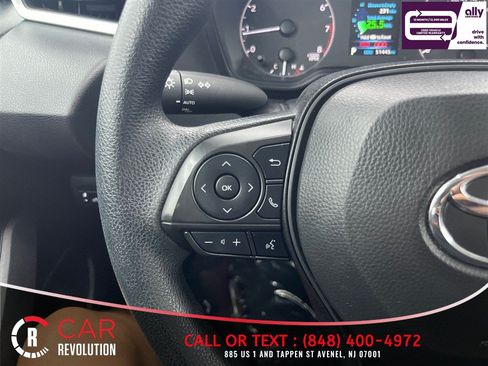 Used 2024 Toyota Corolla LE FWD image 23