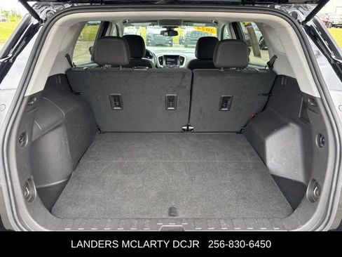 Used 2024 GMC Terrain SLE FWD image 13