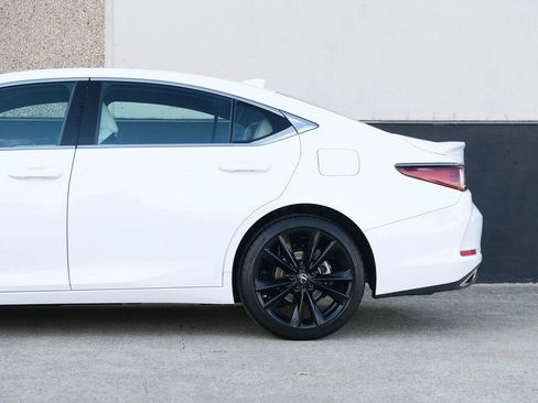 Used 2023 Lexus ES 350 F Sport image 8